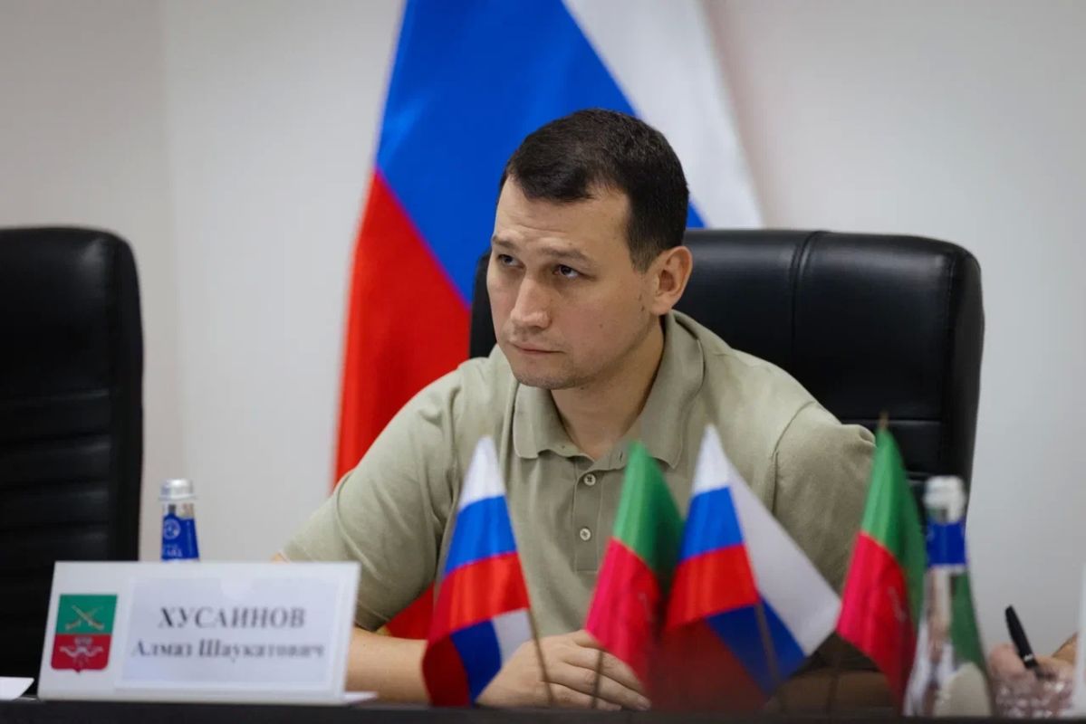 Евгений Балицкий: С рабочим визитом Запорожскую область посетил заместитель министра строительства и жилищно-коммунального хозяйства Российской Федерации Алмаз Шаукатович Хусаинов Евгений Балицкий: С рабочим визитом Запорожскую область посетил заместитель министра строительства и жилищно-коммунального хозяйства Российской Федерации Алмаз Шаукатович Хусаинов