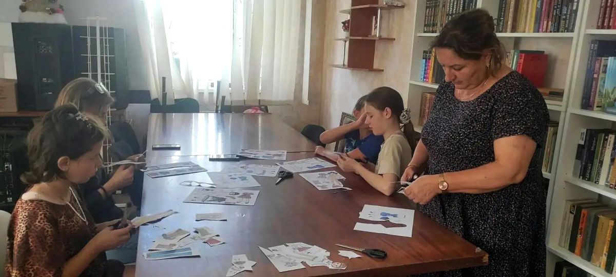 День без интернета: в СДК «Плодородное» ожила бумажная сказка! День без интернета: в СДК «Плодородное» ожила бумажная сказка!