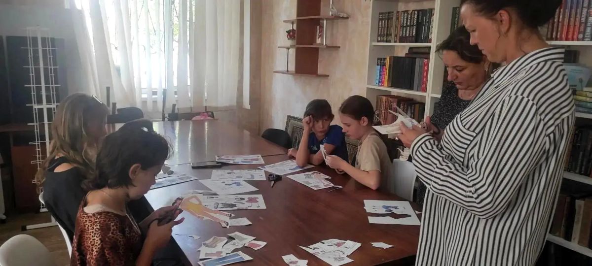 День без интернета: в СДК «Плодородное» ожила бумажная сказка! День без интернета: в СДК «Плодородное» ожила бумажная сказка!