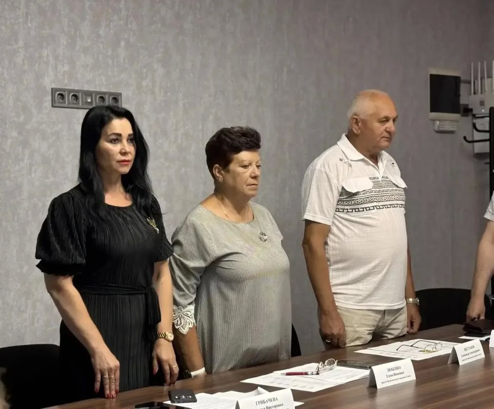 Состоялось очередное заседание Мелитопольского окружного Совета депутатов Состоялось очередное заседание Мелитопольского окружного Совета депутатов