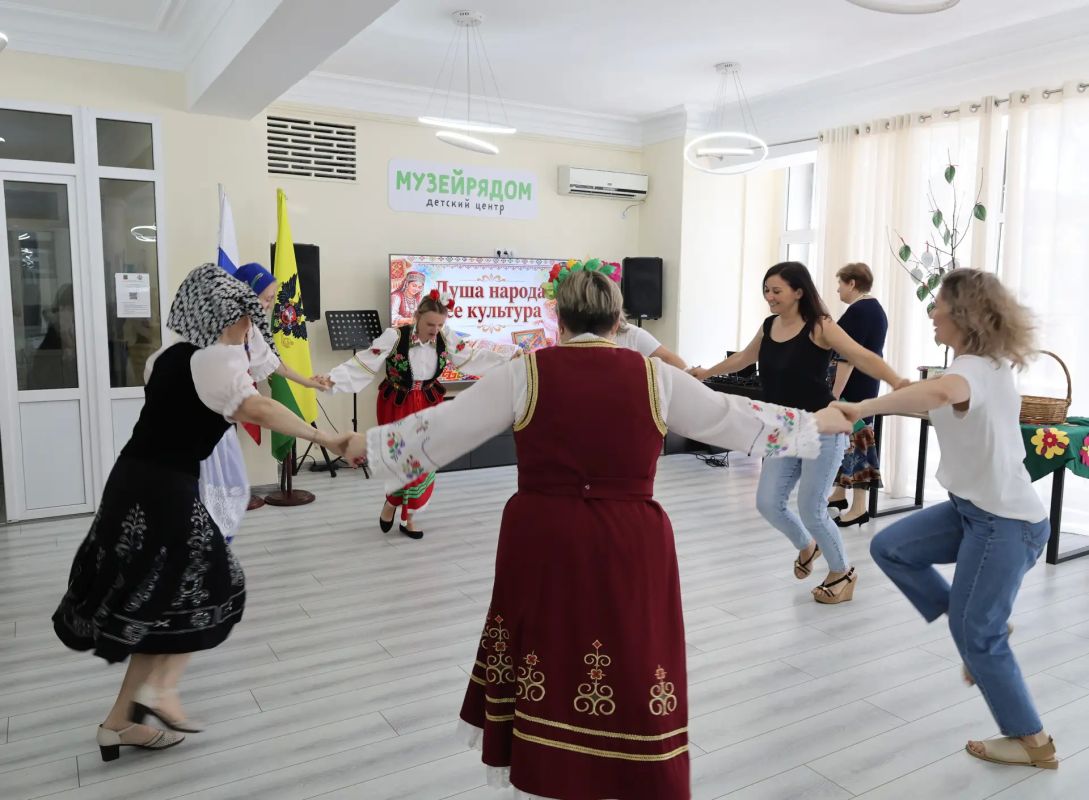 В Областном центре искусств и народного творчества отпраздновали Международный день дружбы В Областном центре искусств и народного творчества отпраздновали Международный день дружбы