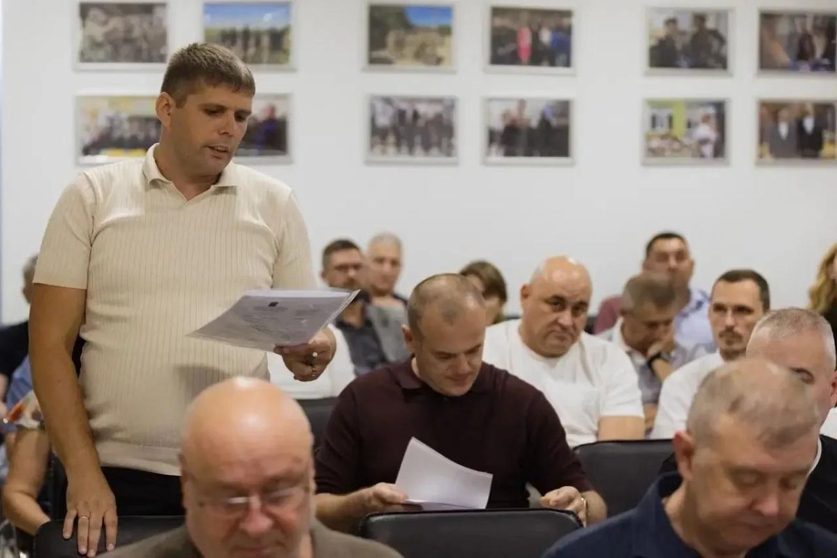 Евгений Балицкий: Провёл рабочее совещание с правительством региона Евгений Балицкий: Провёл рабочее совещание с правительством региона