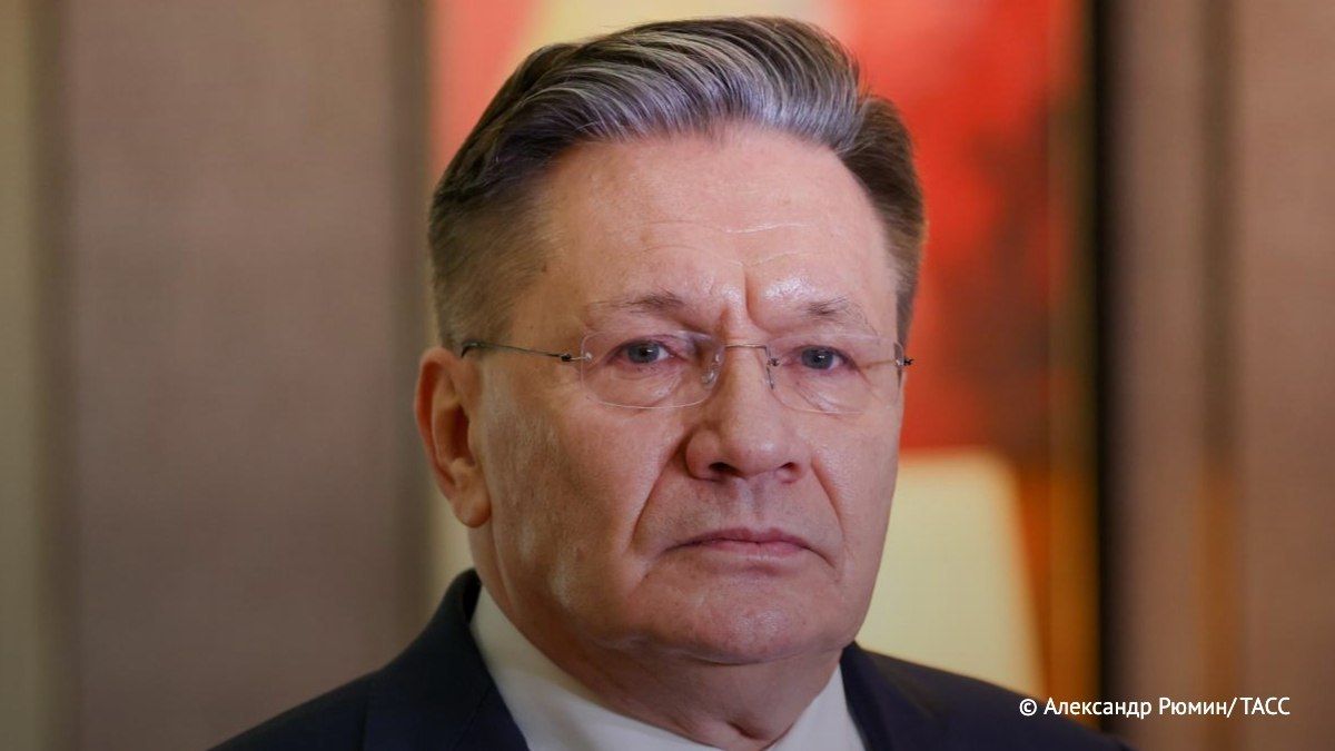 Юлия Витязева: А что Гросси? Он - никто и раб лампы