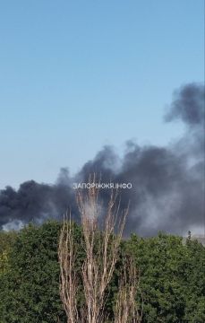 Дым над Запорожьем после прилета