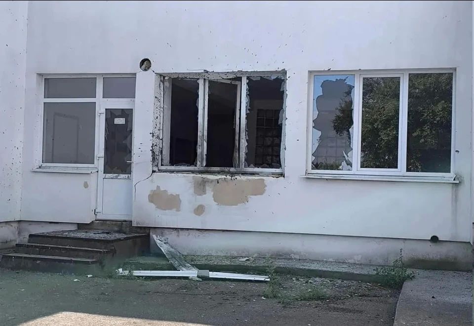 Дрон ВСУ атаковал школу в Запорожской области Дрон ВСУ атаковал школу в Запорожской области