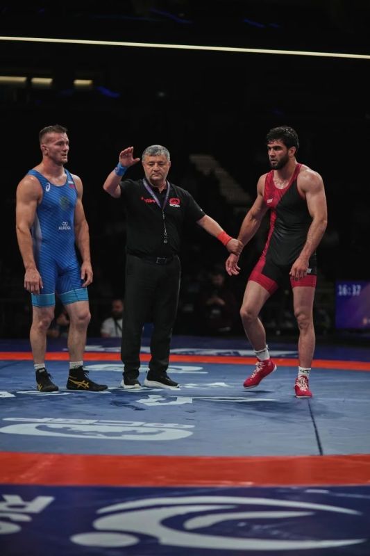 Спортсмен Запорожской области Азамат Хадзарагов завоевал серебро на Чемпионате России по вольной борьбе Спортсмен Запорожской области Азамат Хадзарагов завоевал серебро на Чемпионате России по вольной борьбе