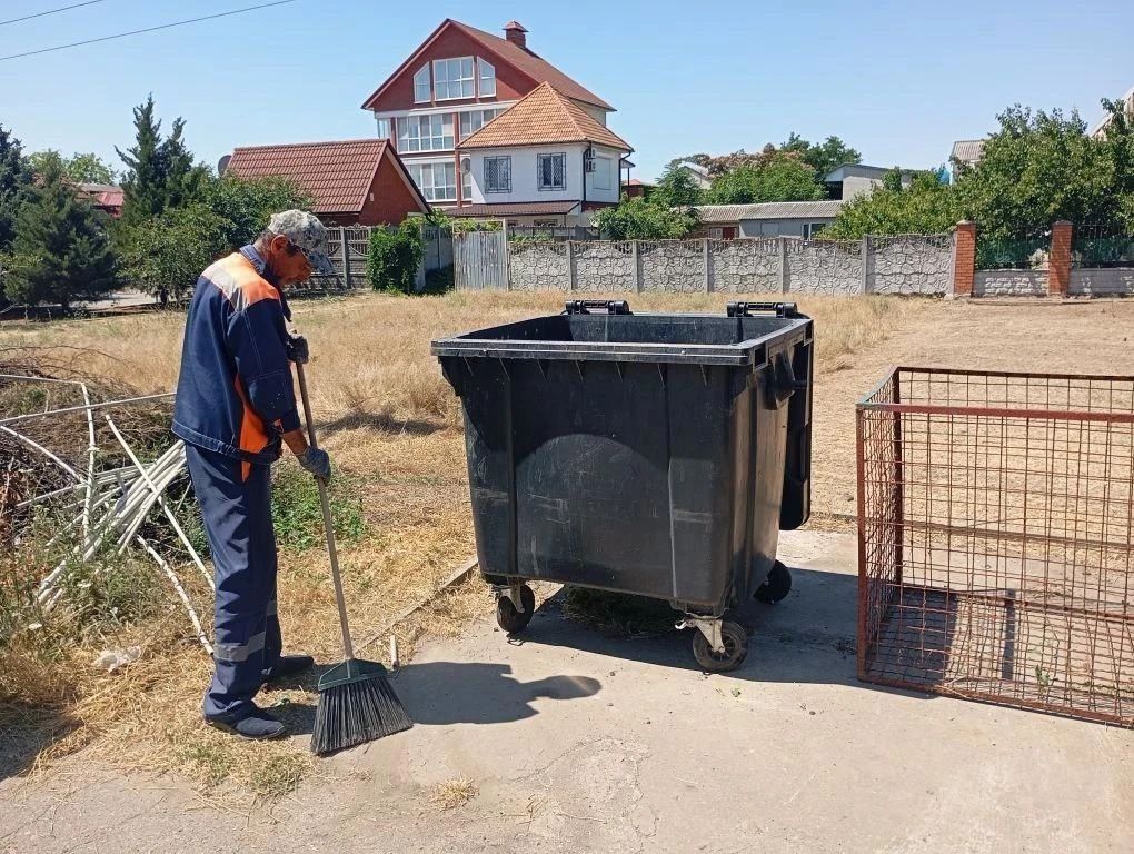 Уборка территорий в Кирилловском сельском поселении Уборка территорий в Кирилловском сельском поселении