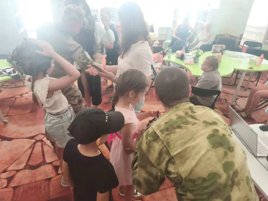 На прошлой неделе в Центральной библиотеке Приморска состоялось патриотическое мероприятие "От Первой мировой до специальной военной операции" На прошлой неделе в Центральной библиотеке Приморска состоялось патриотическое мероприятие "От Первой мировой до специальной военной операции"