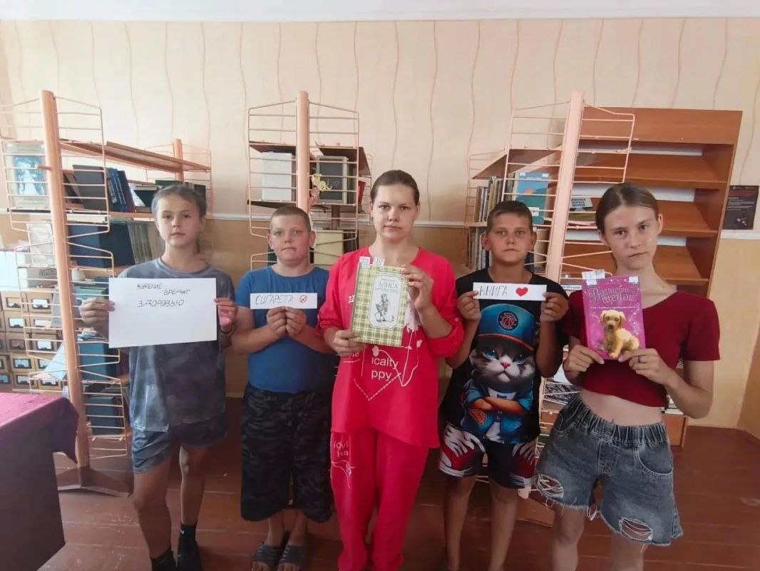 В Высоковской сельской библиотеке прошла акция «День борьбы с наркоманией» В Высоковской сельской библиотеке прошла акция «День борьбы с наркоманией»