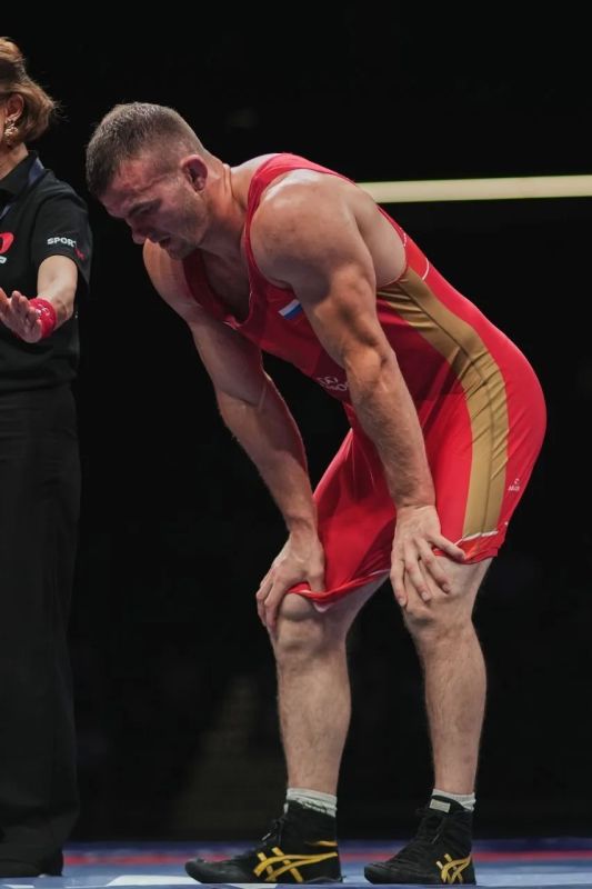 Спортсмен Запорожской области Азамат Хадзарагов завоевал серебро на Чемпионате России по вольной борьбе Спортсмен Запорожской области Азамат Хадзарагов завоевал серебро на Чемпионате России по вольной борьбе