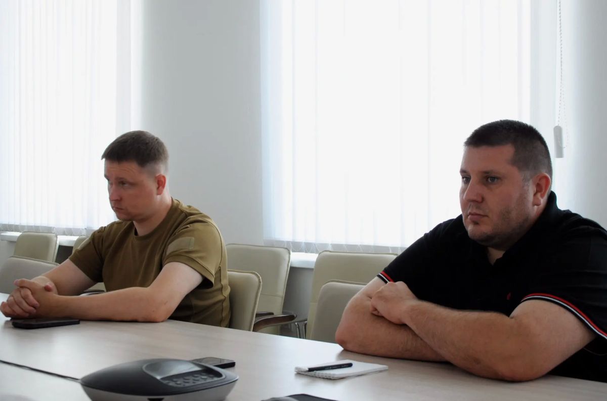 Спасатели и педагоги в одной команде Спасатели и педагоги в одной команде