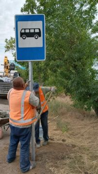 Продолжаем работы по установке и обслуживанию дорожных знаков в регионе