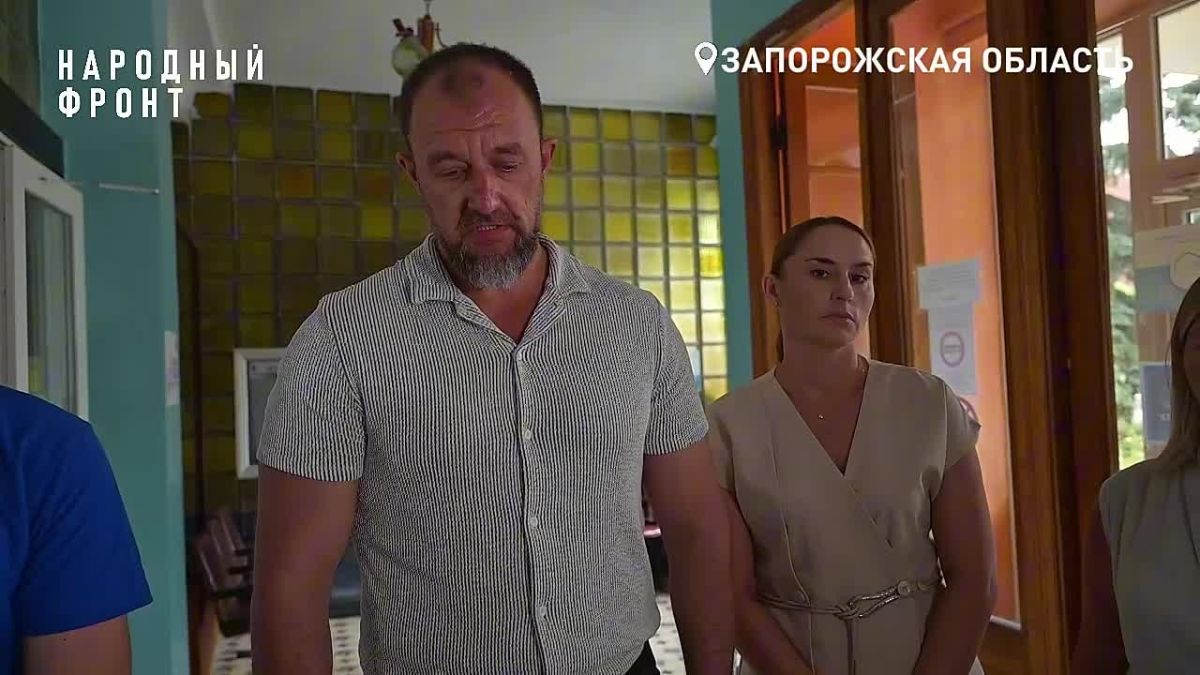 Бердянск остаётся без света, но не без связи: Народный фронт и администрация города организовали пункты подзарядки