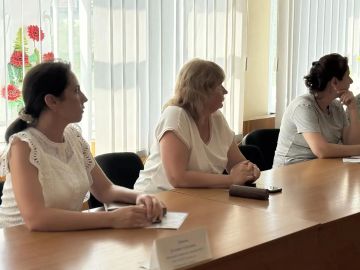 В Бердянске обсудили меры по профилактике подростковой преступности и рассмотрели случай употребления наркотиков несовершеннолетней