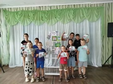 Международный день светофора отметили в учреждениях культуры Акимовского муниципального округа