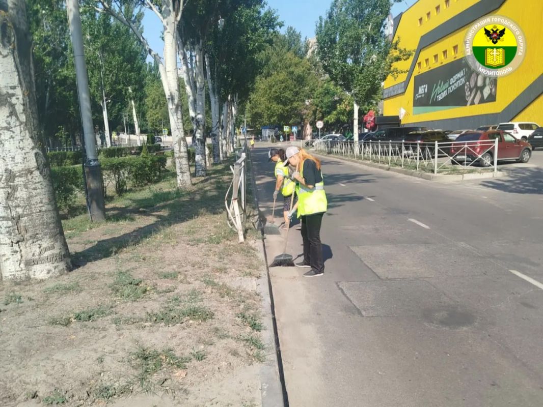 В Мелитополе продолжаются работы по благоустройству общественных территорий В Мелитополе продолжаются работы по благоустройству общественных территорий