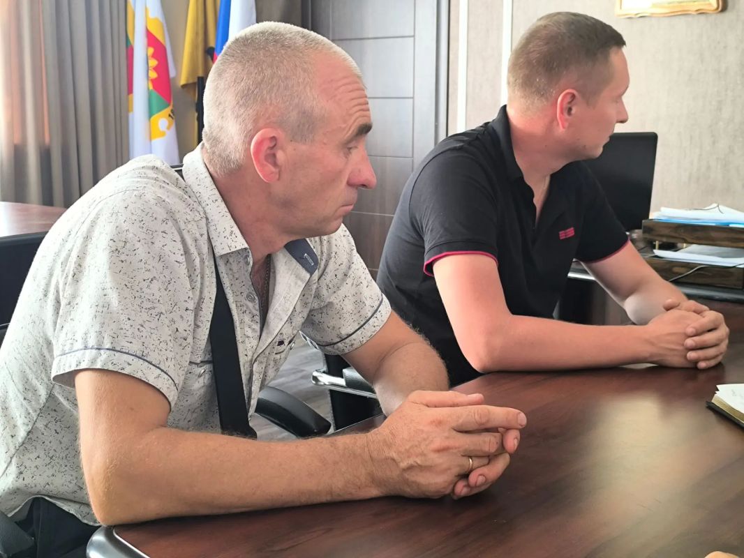 Принял участие в формате ВКС в совещании правительства Запорожской области по ситуации с обеспечением населения водой Принял участие в формате ВКС в совещании правительства Запорожской области по ситуации с обеспечением населения водой