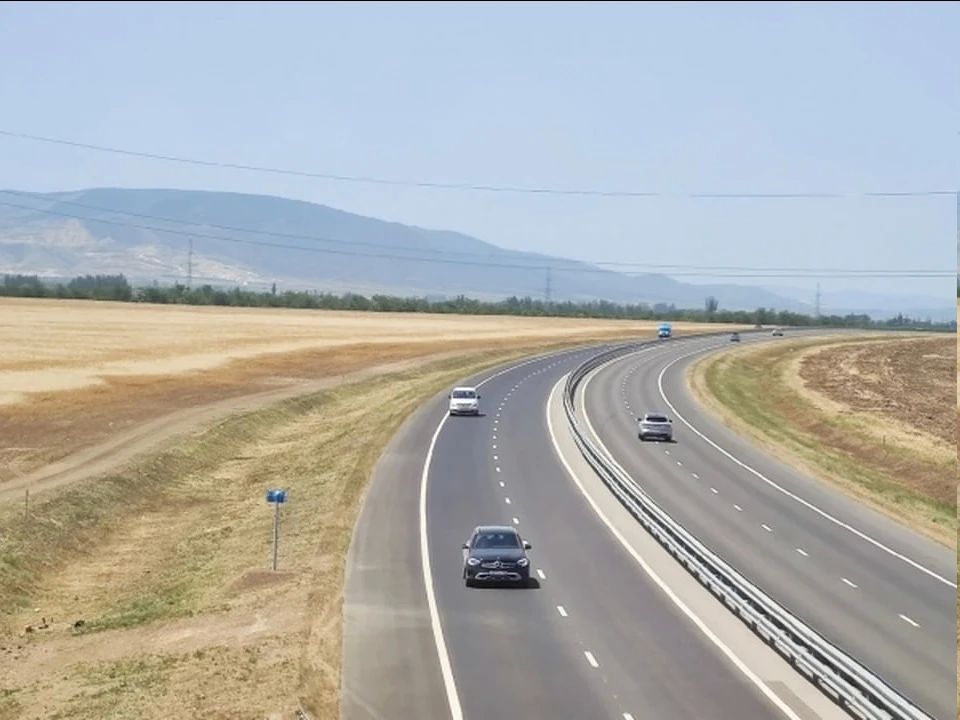 В Токмакском округе предложили построить 33 км дорог между селами