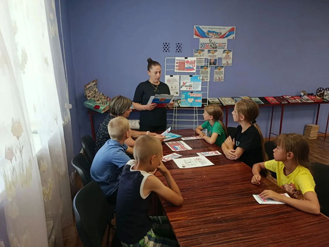 В Новоданиловском, Розовском, Чернозёмненский СДК МКУ "Акимовская ЦКС" проходит акция «СТОП коррупция»: знание закона — первый шаг к победе над взяточничеством В Новоданиловском, Розовском, Чернозёмненский СДК МКУ "Акимовская ЦКС" проходит акция «СТОП коррупция»: знание закона — первый шаг к победе над взяточничеством