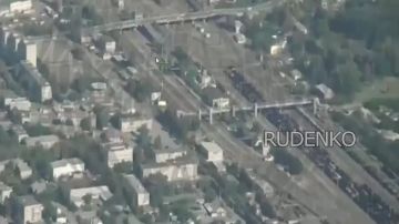 Локомотивов в 404 осталось на 2-3 Герани
