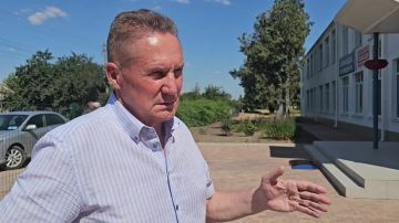Посмотрите, как замечательно теперь выглядит школа № 4 города Токмака в Запорожской области! С большим удовольствием делюсь с вами кадрами после завершения ремонта