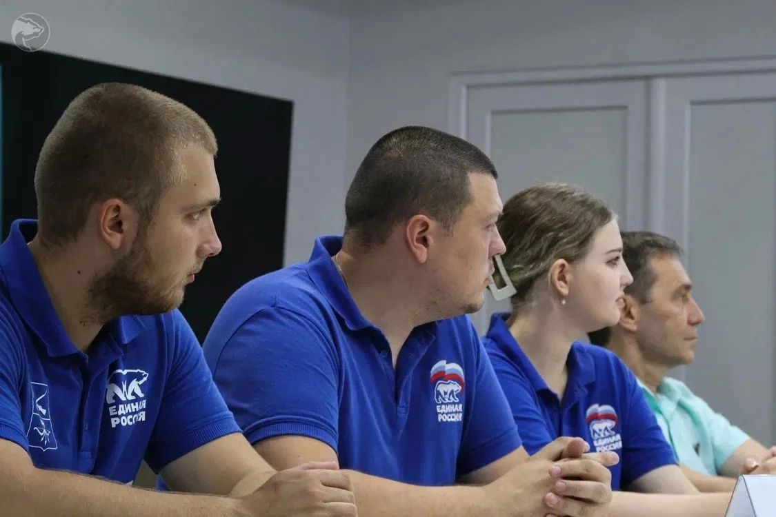 Получил удостоверение зарегистрированного кандидата в депутаты Государственной Думы от партии «Единая Россия» по Запорожскому избирательному округу Получил удостоверение зарегистрированного кандидата в депутаты Государственной Думы от партии «Единая Россия» по Запорожскому избирательному округу