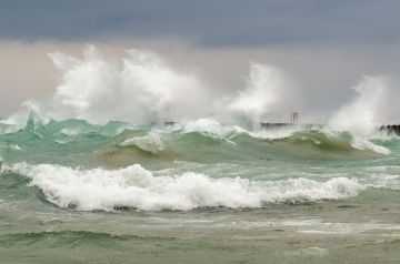 На Азовское море идет шторм
