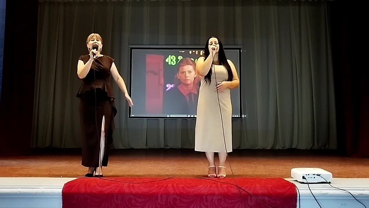 Продолжаем знакомство с участниками I районного фестиваля-конкурса "Песни из советских кинофильмов"