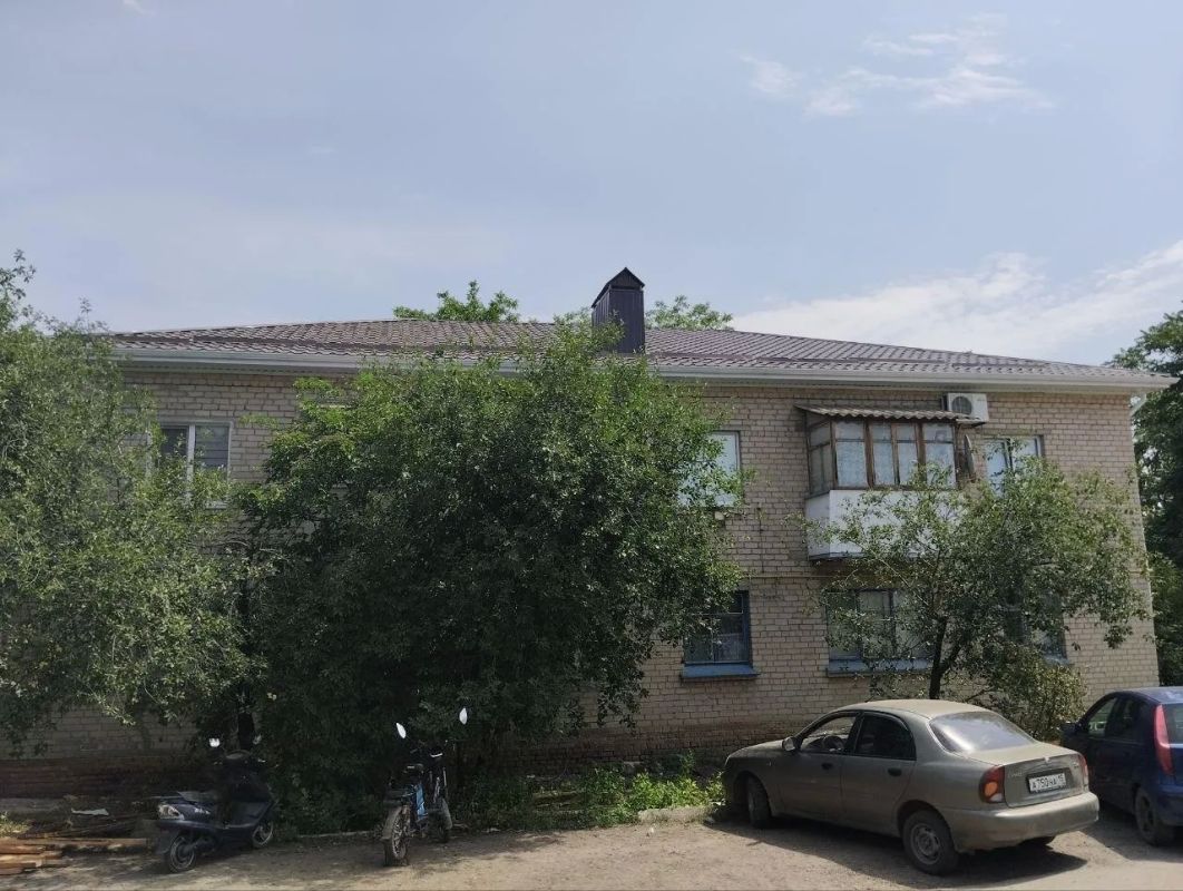Дагестанские строители завершили капремонт кровли в многоквартирных домах № 4 и № 6 по улице Фестивальной в пгт Михайловка Дагестанские строители завершили капремонт кровли в многоквартирных домах № 4 и № 6 по улице Фестивальной в пгт Михайловка