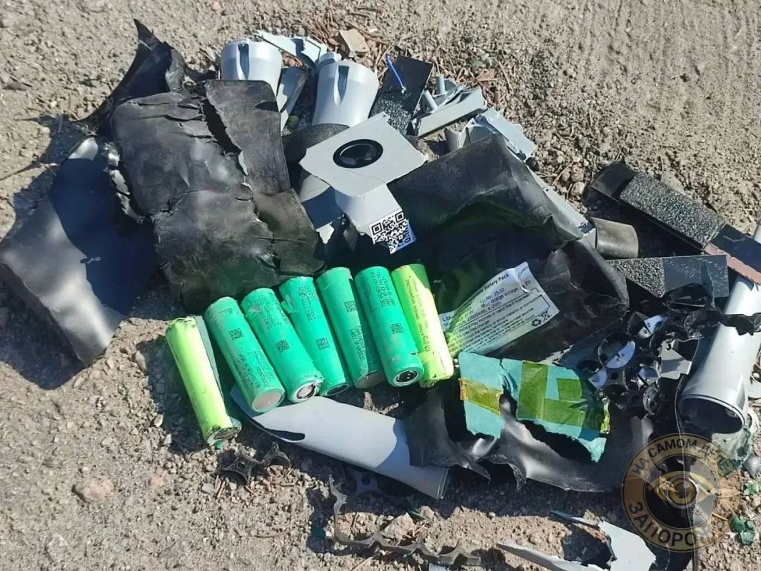 ВСУ продолжают атаковать храмы Запорожской области — дрон врезался в ворота церкви, где находилась семья священника с детьми ВСУ продолжают атаковать храмы Запорожской области — дрон врезался в ворота церкви, где находилась семья священника с детьми