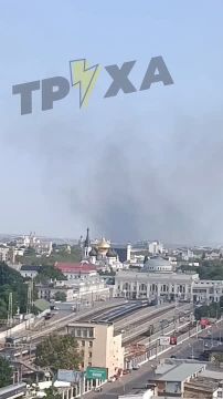 В центре Одессы тоже что-то горит