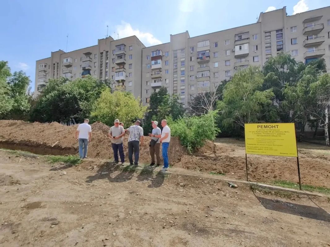 Провел рабочую встречу с представителями контрольной группы Минстроя России Провел рабочую встречу с представителями контрольной группы Минстроя России