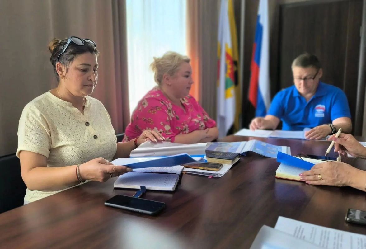 В Акимовском местном отделении «Движения Первых» состоялось заседание координационного совета, на котором были подведены итоги деятельности организации за первое полугодие В Акимовском местном отделении «Движения Первых» состоялось заседание координационного совета, на котором были подведены итоги деятельности организации за первое полугодие
