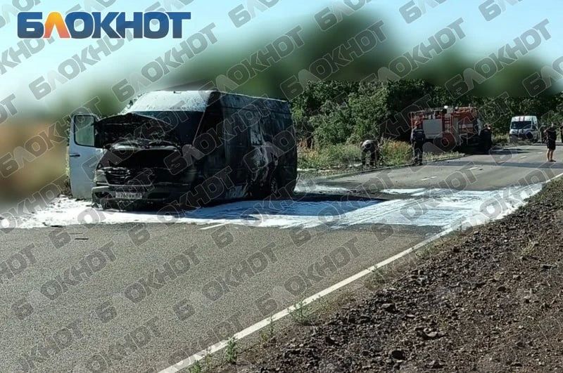 ВСУ продолжают бить по гражданским машинам в Запорожской области