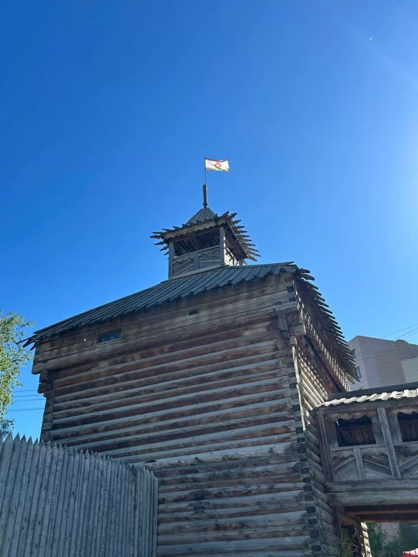 Первое, на что обращаешь внимание, когда оказываешься в Якутске, – это самобытная культура, которая находит отражение не только в музеях и культурных памятниках Первое, на что обращаешь внимание, когда оказываешься в Якутске, – это самобытная культура, которая находит отражение не только в музеях и культурных памятниках
