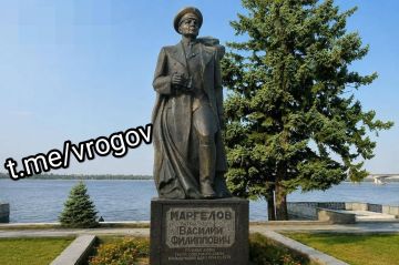 Владимир Рогов: Бандеровцы снесли памятник легендарному Василию Маргелову - "отцу" ВДВ