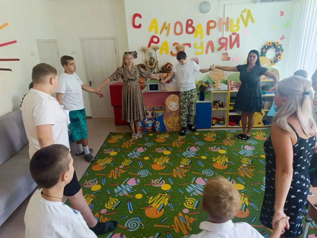 Самоварный разгуляй!. В Бердянском обособленном подразделении ГБУ «Комплексный центр социального обслуживания населения» Министерства труда и социальной политики Запорожской области, в отделении комплексной реабилитации... Самоварный разгуляй!. В Бердянском обособленном подразделении ГБУ «Комплексный центр социального обслуживания населения» Министерства труда и социальной политики Запорожской области, в отделении комплексной реабилитации...