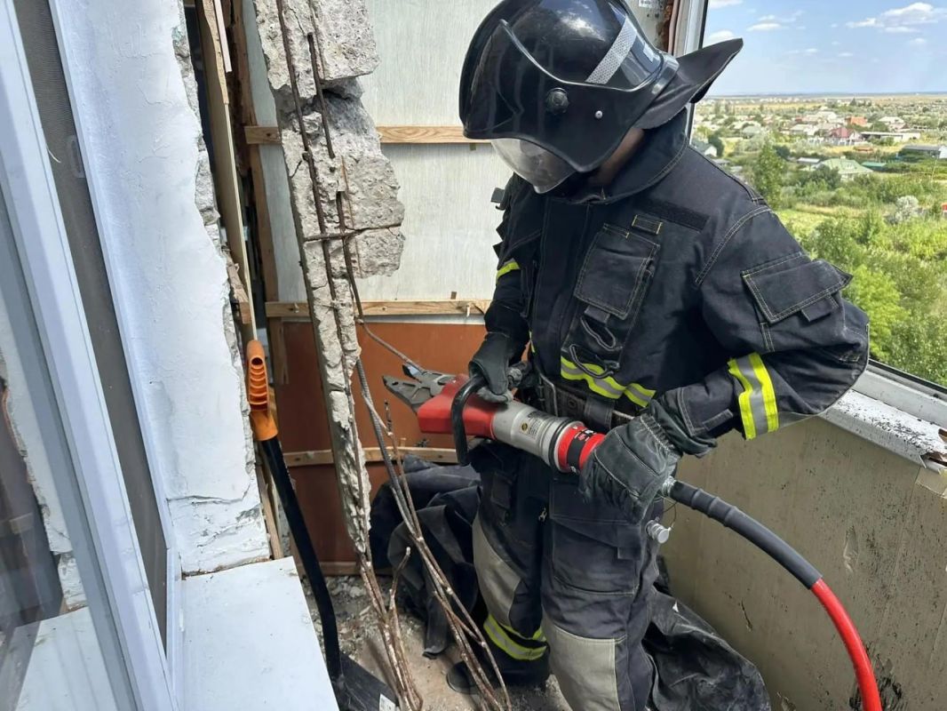 Добровольцы Запорожского РО ВСКС навели порядок после атаки БПЛА Добровольцы Запорожского РО ВСКС навели порядок после атаки БПЛА