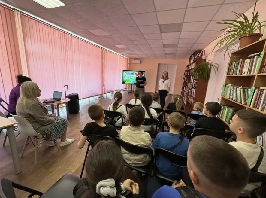 В отделениях социальной помощи семьям с детьми Михайловского, Токмакского, Каменко-Днепровского и Васильевского муниципальных округов ГБУ «Комплексный центр социального обслуживания населения» Министерства труда и социальной... В отделениях социальной помощи семьям с детьми Михайловского, Токмакского, Каменко-Днепровского и Васильевского муниципальных округов ГБУ «Комплексный центр социального обслуживания населения» Министерства труда и социальной...