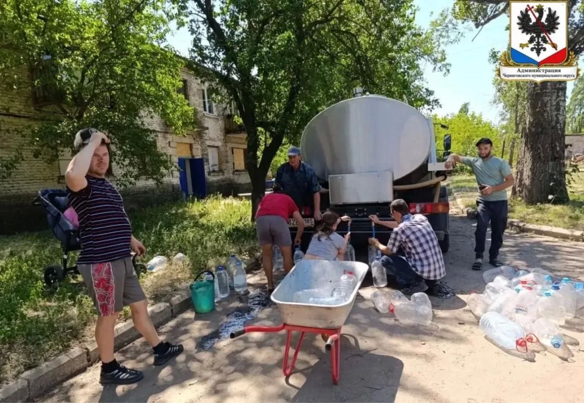 Продолжается обеспечение водой жителей Черниговского района Продолжается обеспечение водой жителей Черниговского района