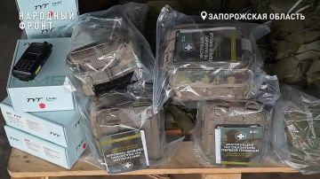 Рация — это связь, аптечка — это жизнь