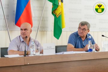 Сергей Золотарёв: Провёл заседание комиссии по предупреждению и ликвидации чрезвычайных ситуаций и обеспечению пожарной безопасности городского округа Мелитополь