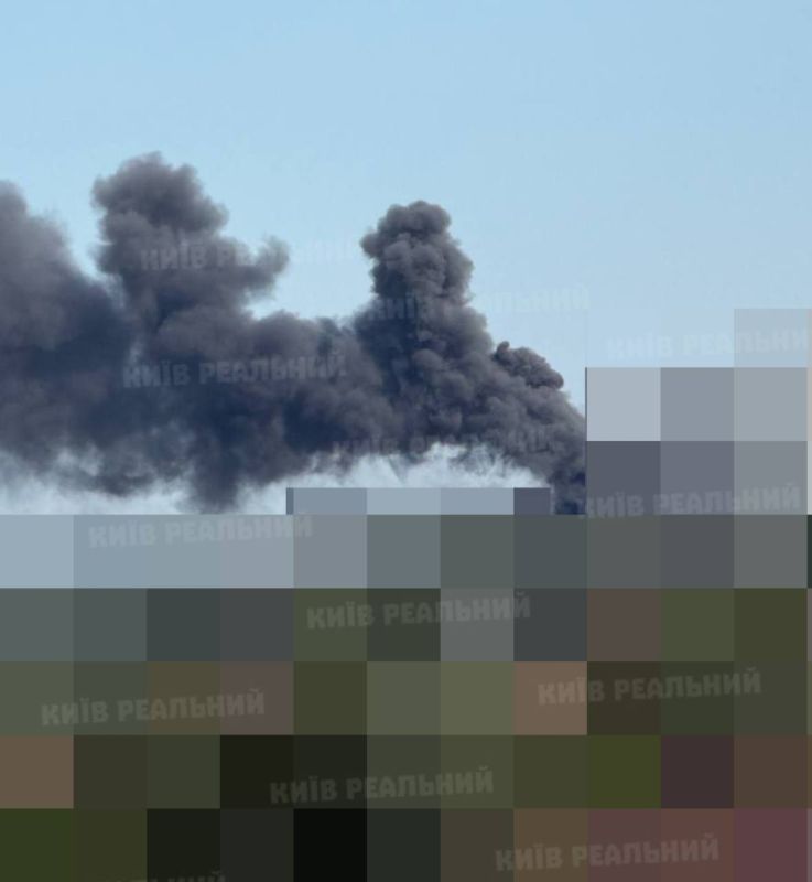 Днем в Киеве дорабатывали склады Днем в Киеве дорабатывали склады