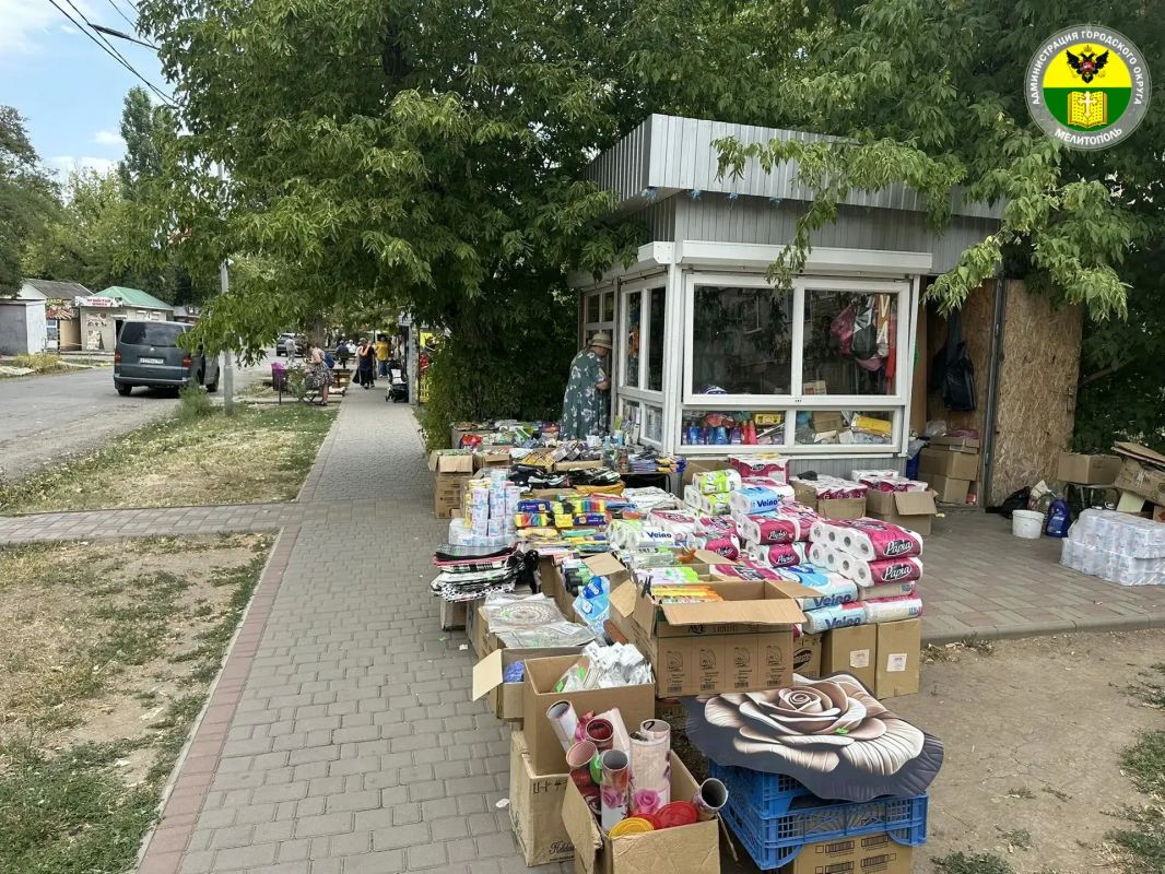 В Мелитополе продолжают работу специалисты отдела муниципального контроля в сфере благоустройства