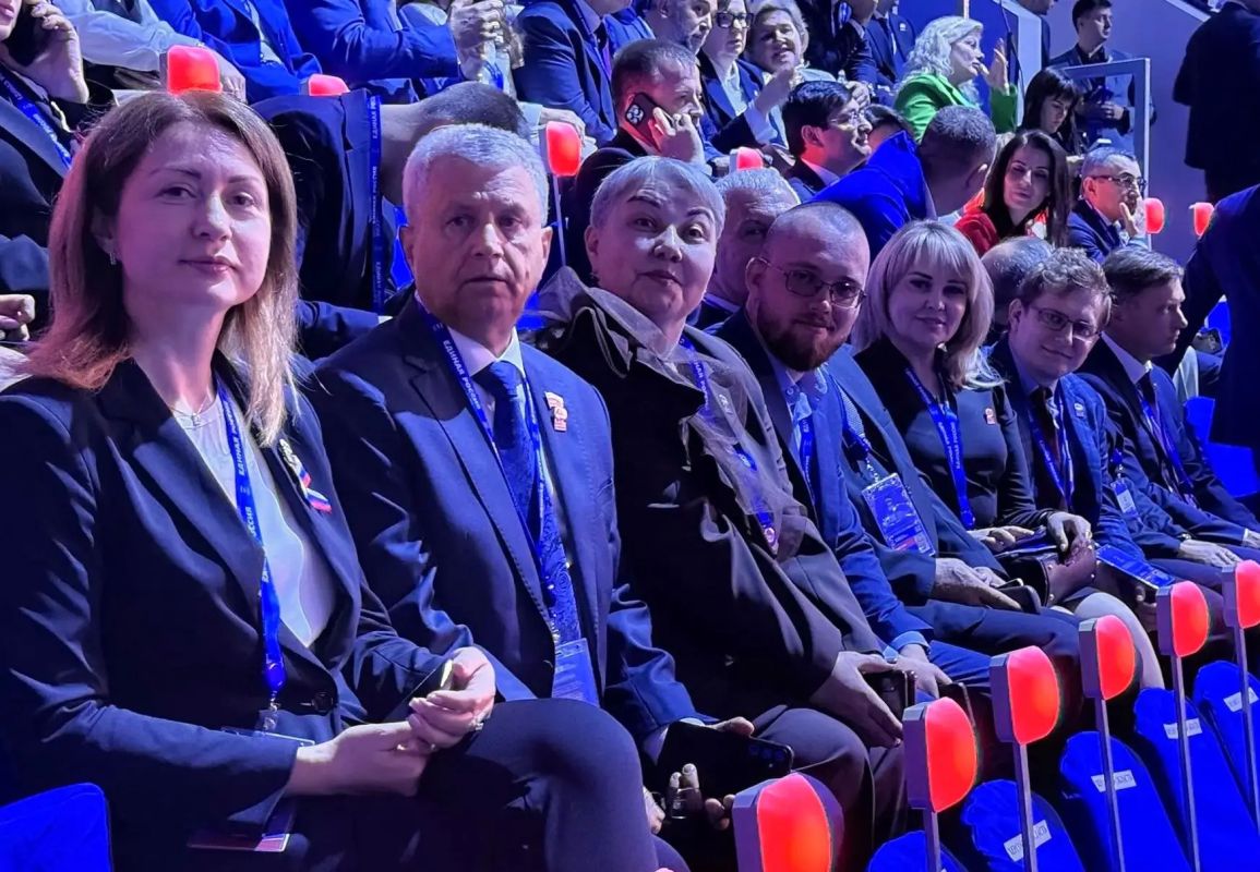 В работе второго этапа XXIII Съезда партии Единая Россия участвует делегация Запорожской области области во главе с секретарем регионального отделения Единой России Евгением Балицким В работе второго этапа XXIII Съезда партии Единая Россия участвует делегация Запорожской области области во главе с секретарем регионального отделения Единой России Евгением Балицким