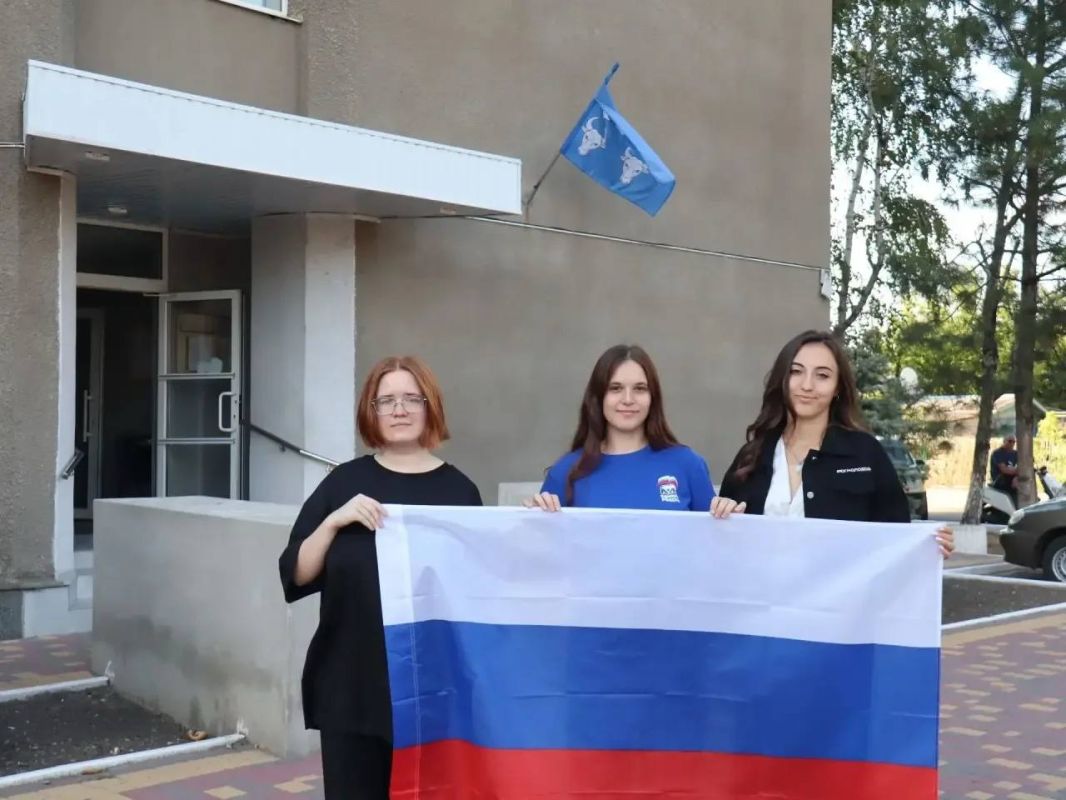 Акция «Цвета Родины» набирает обороты
