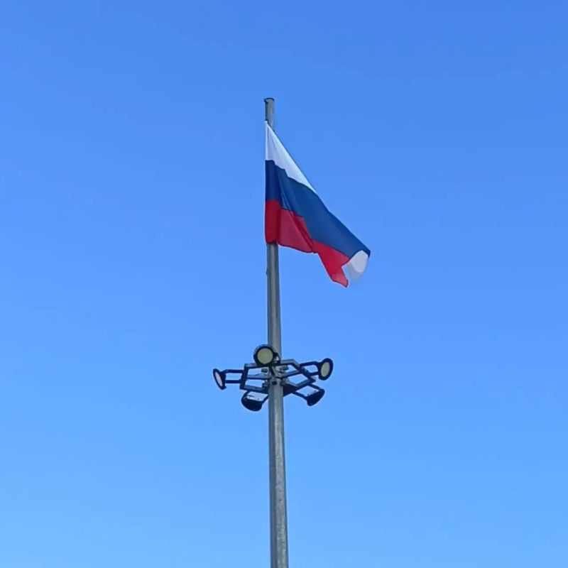 Сегодня важное для всей страны событие — День Государственного флага Российской Федерации Сегодня важное для всей страны событие — День Государственного флага Российской Федерации