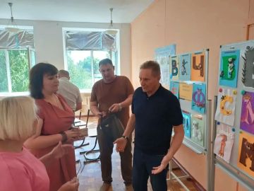 Виктор Кувайцев встретился с педагогическим сообществом Пологовского муниципального округа