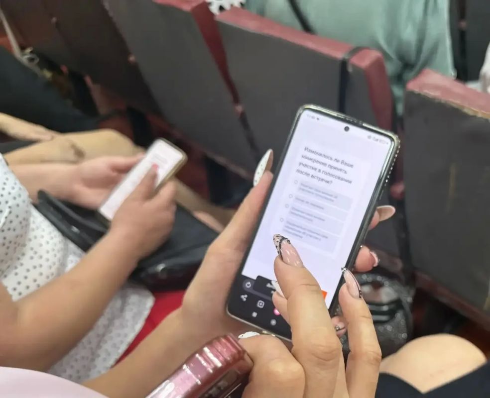 В рамках проекта «ИнформУИК» председатель территориальной избирательной комиссии № 5 Приазовского МО встретилась с педагогическим коллективом ГБУ ОО ЗО «Приазовская СОШ № 9», а также с директорами школ района В рамках проекта «ИнформУИК» председатель территориальной избирательной комиссии № 5 Приазовского МО встретилась с педагогическим коллективом ГБУ ОО ЗО «Приазовская СОШ № 9», а также с директорами школ района