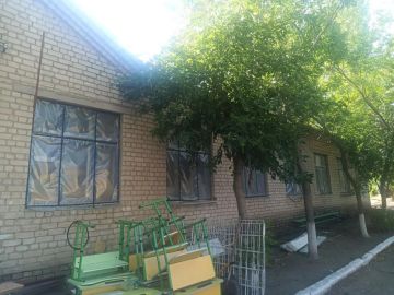 Коллектив ГБУ ОО ЗО СОШ №1 от всей души благодарит шефов Пензенской области и лично руководителя команды Виктора Николаевича Кувайцева за бесценную помощь в подготовке нашей школы к новому учебному году!